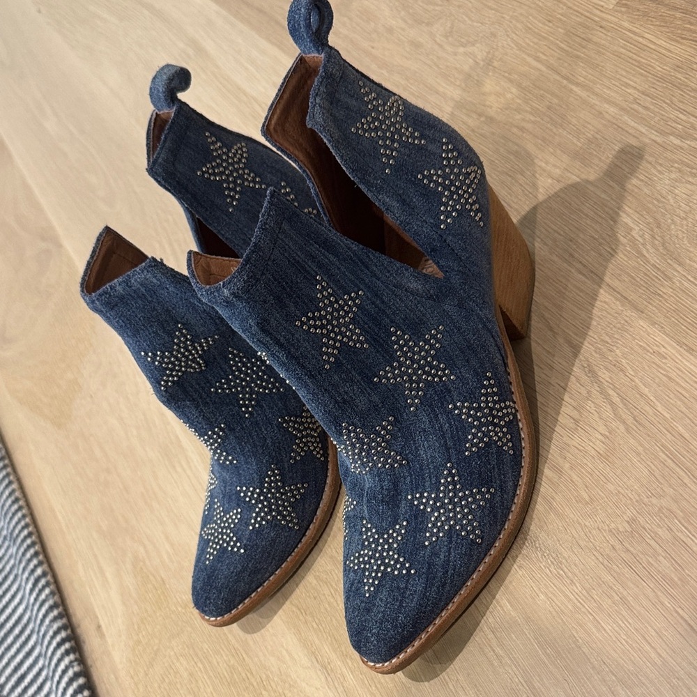 Jeffrey Campbell Blue Star Ankle Boots